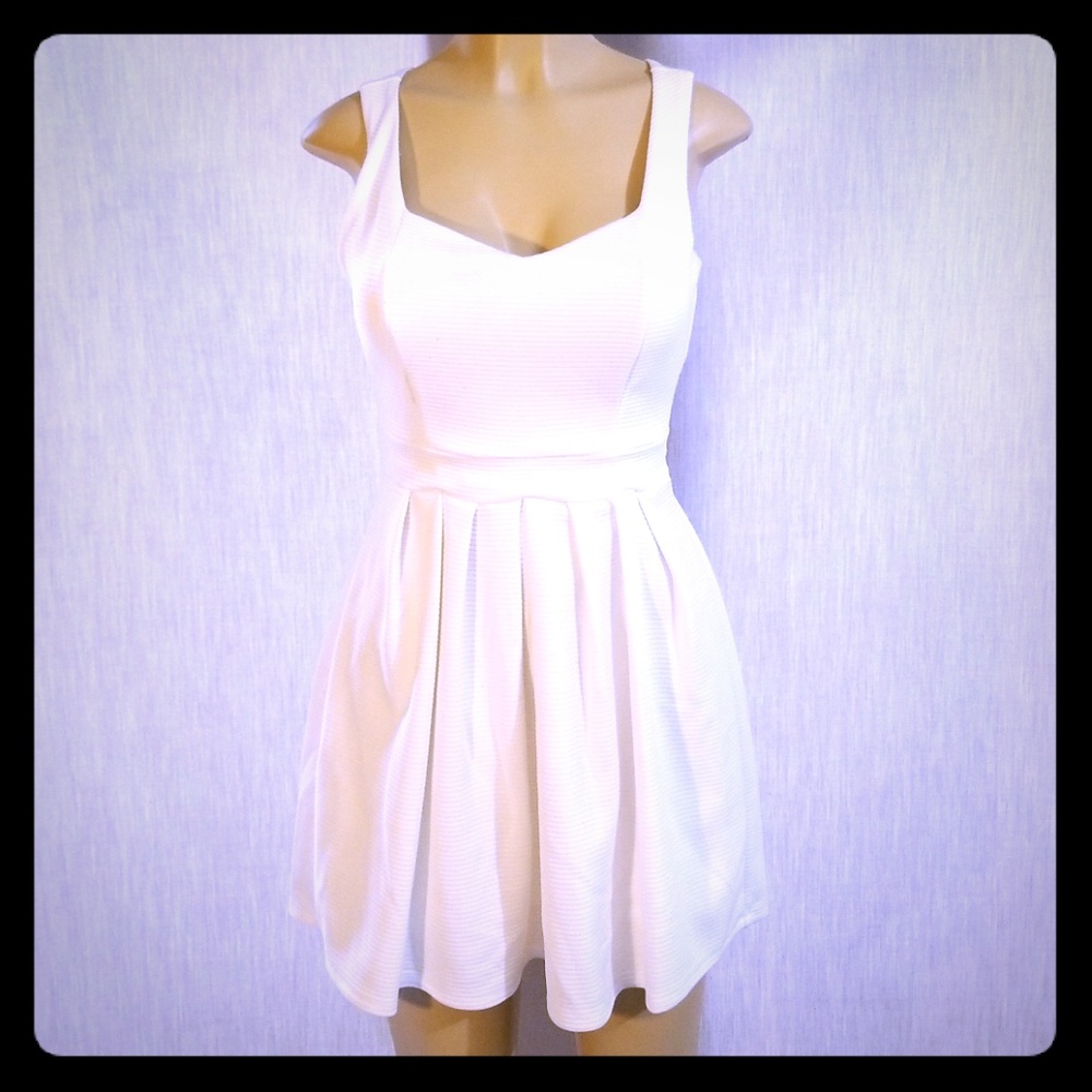 Sweetheart Midi Dress